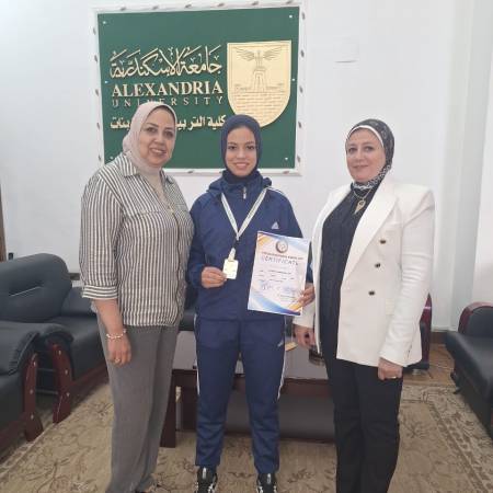  فوزالطالبة خلود هاشم المركز الأول في بطولة كأس أفريقيا للكاراتيه التقليدي