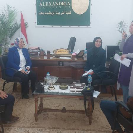 زيارة اللجان النظرية بكلية التربية الرياضية بنات